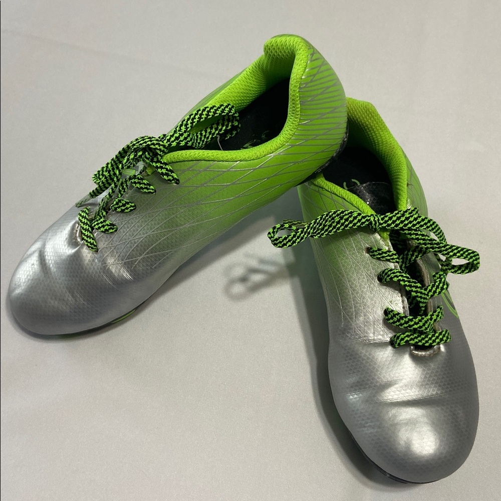 DSG Ocala Soccer Cleats Green & Silver Boys Youth Size 1 Shoes